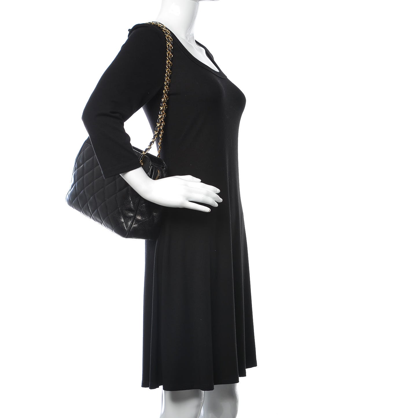 Caviar Quilted Shoulder Bag Black