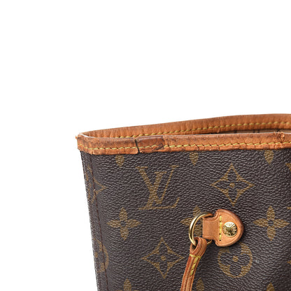 Louis Vuitton Monogram Neverfull MM 18 of 21