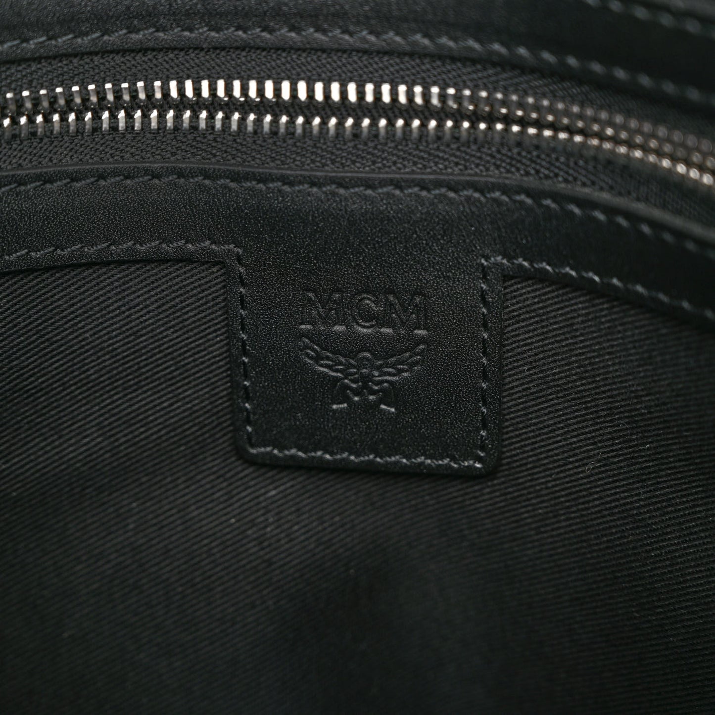 Visetos Medium Crossbody Pouch Black