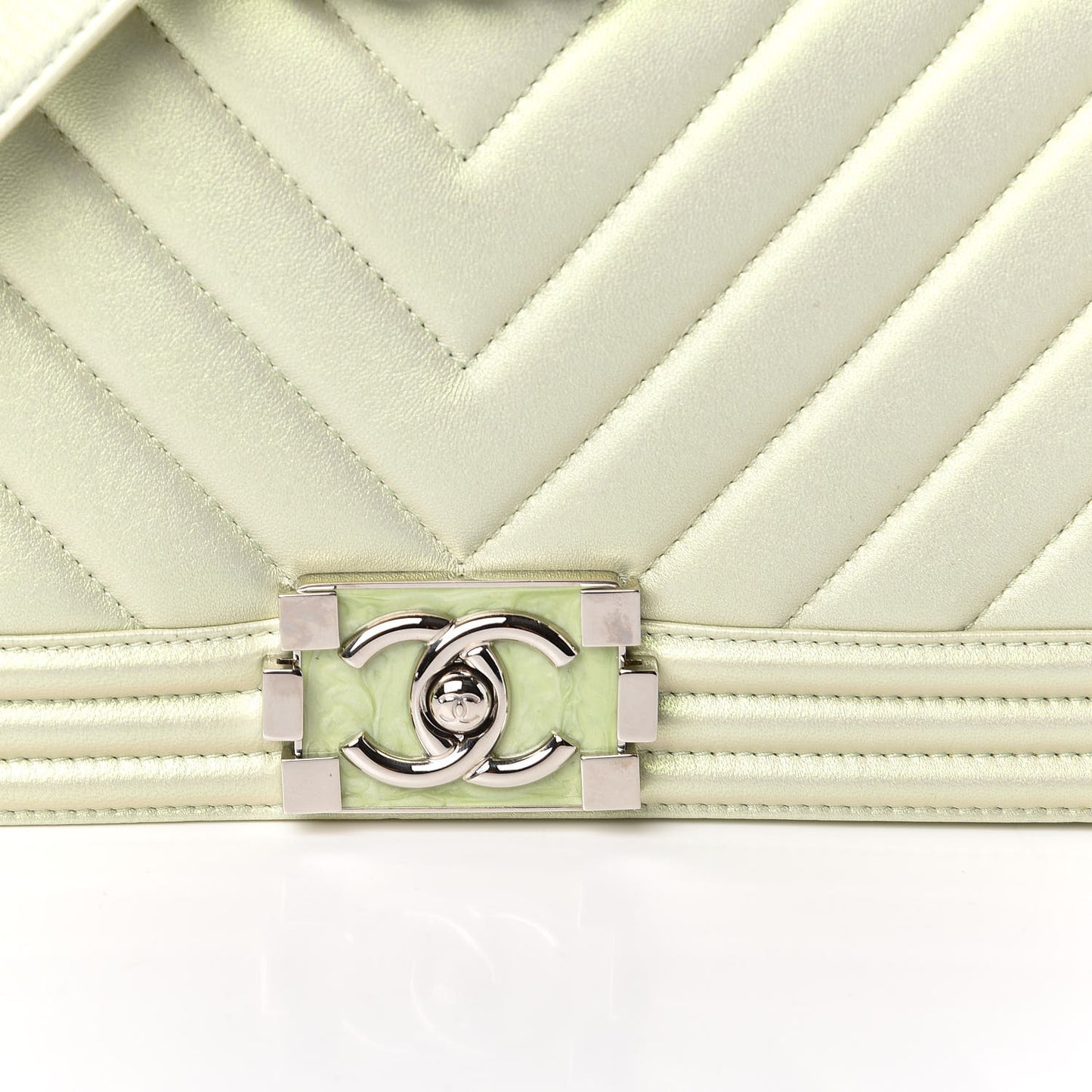 Iridescent Lambskin Chevron Quilted Medium Boy Flap Green