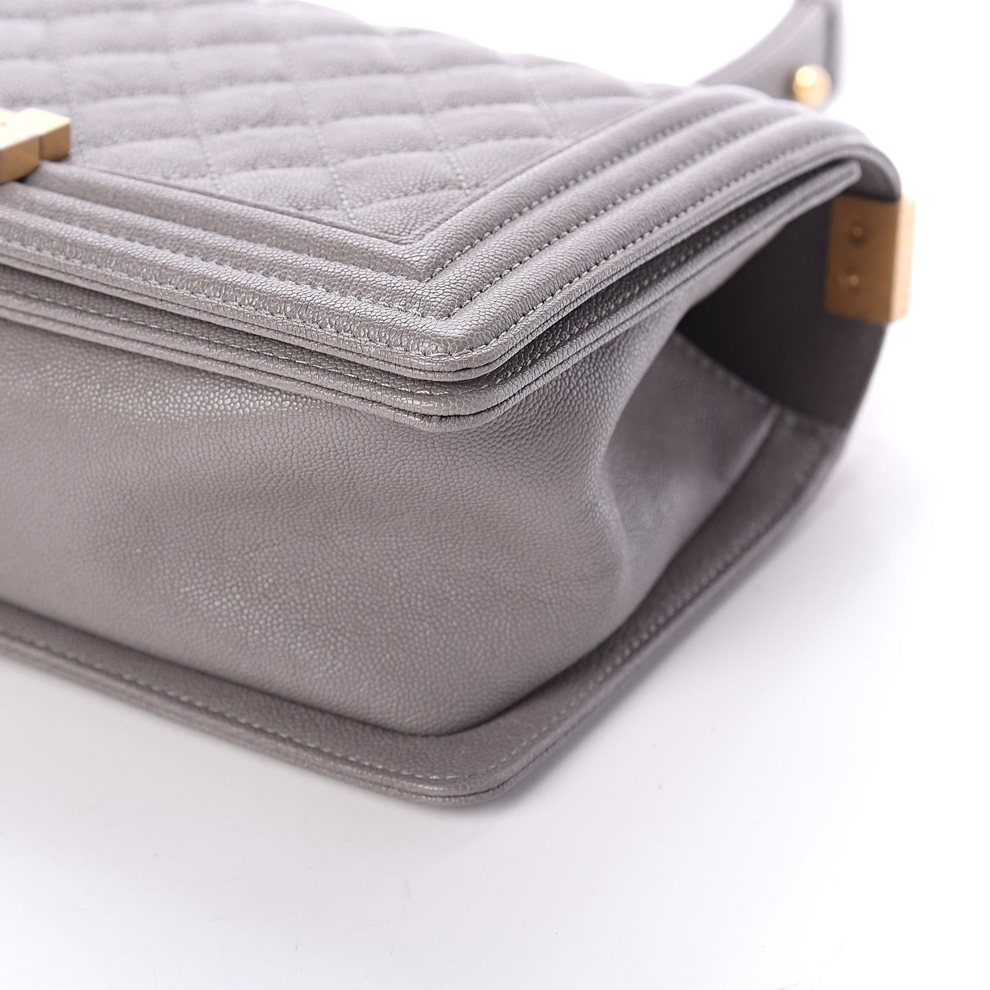 Caviar Quilted Medium Boy Flap Grey