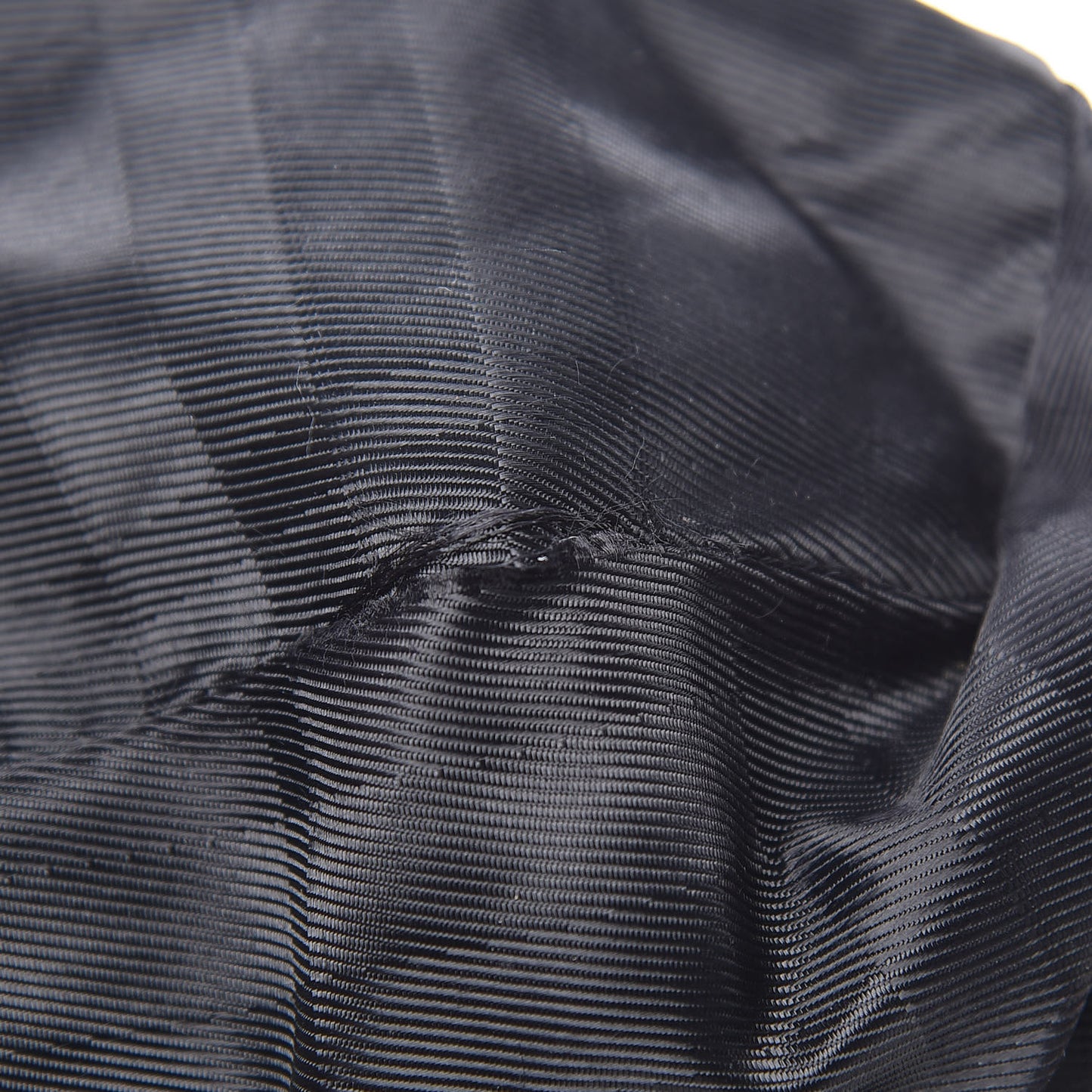 House Check Quilted Tote Black
