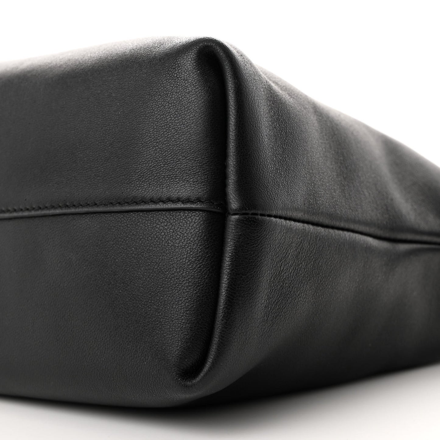Mellow Nappa Medium Donut Chain Flamenco Knot Clutch Black