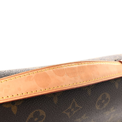 Louis Vuitton Monogram Pochette Metis 9 of 9