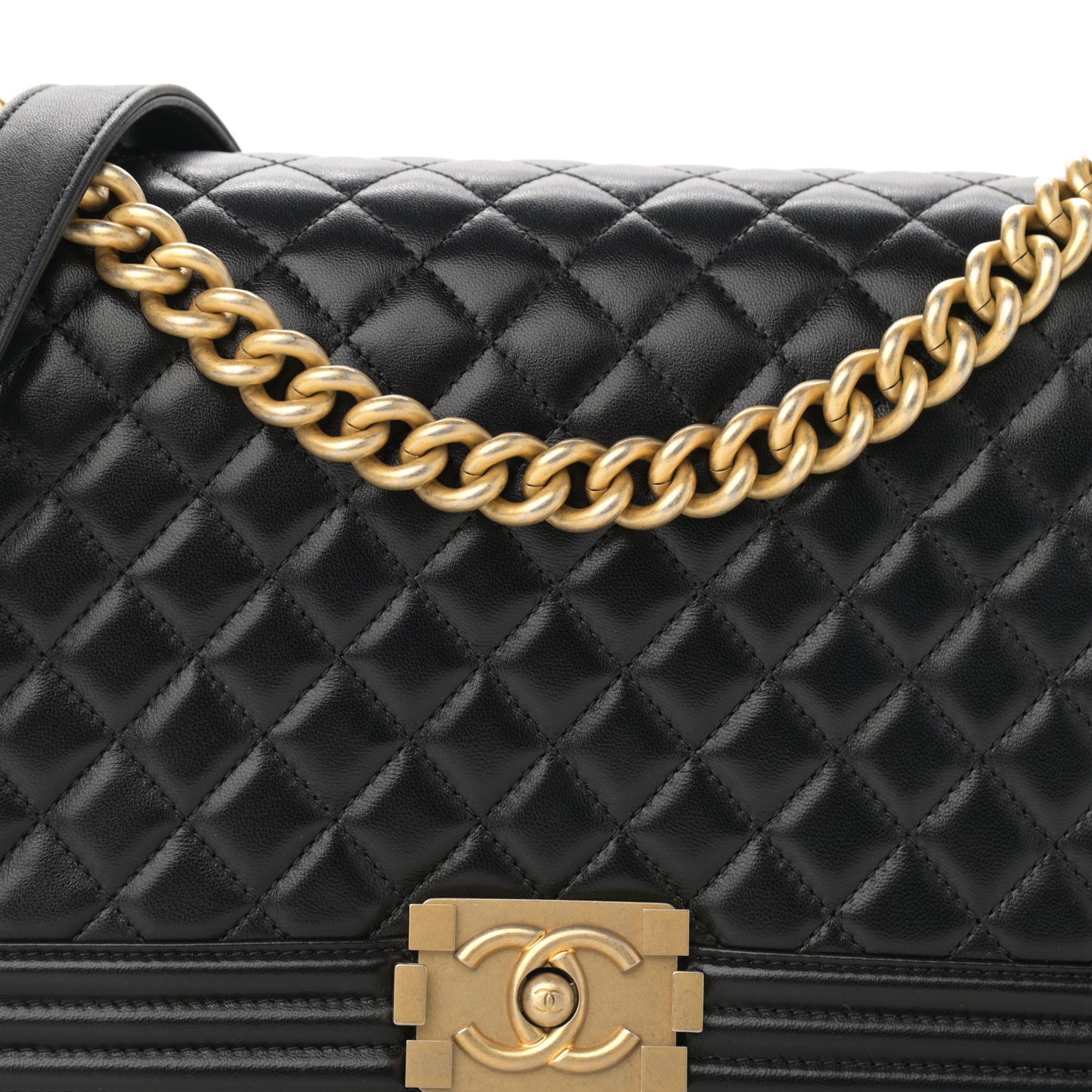 Lambskin Quilted New Medium Boy Flap Black