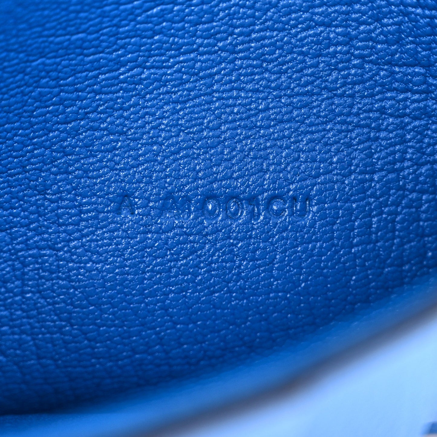 Chevre Mysore Medium Kelly Wallet Bleu Hydra