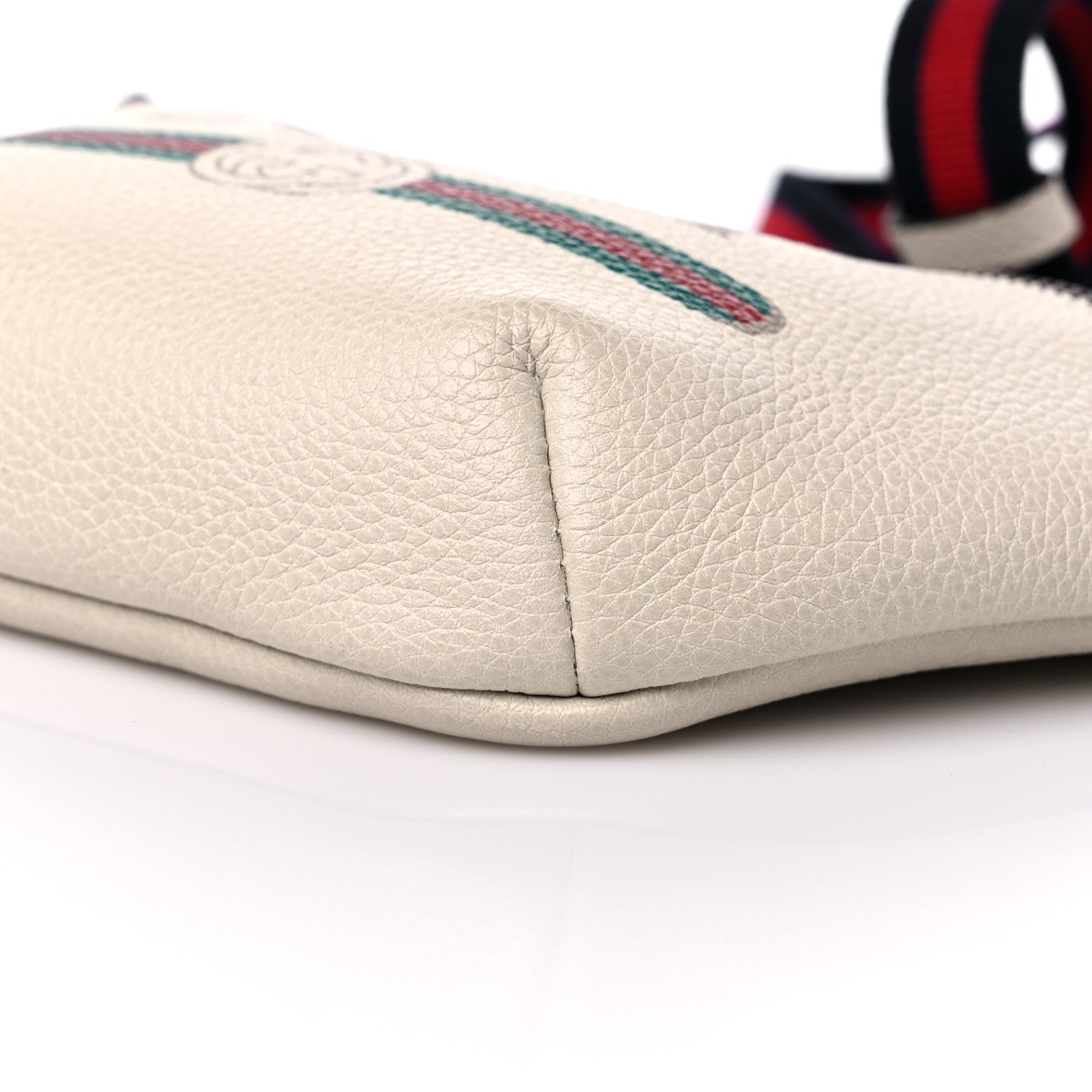 Gucci Grained Calfskin Small Logo Belt Bag White 9 of 10