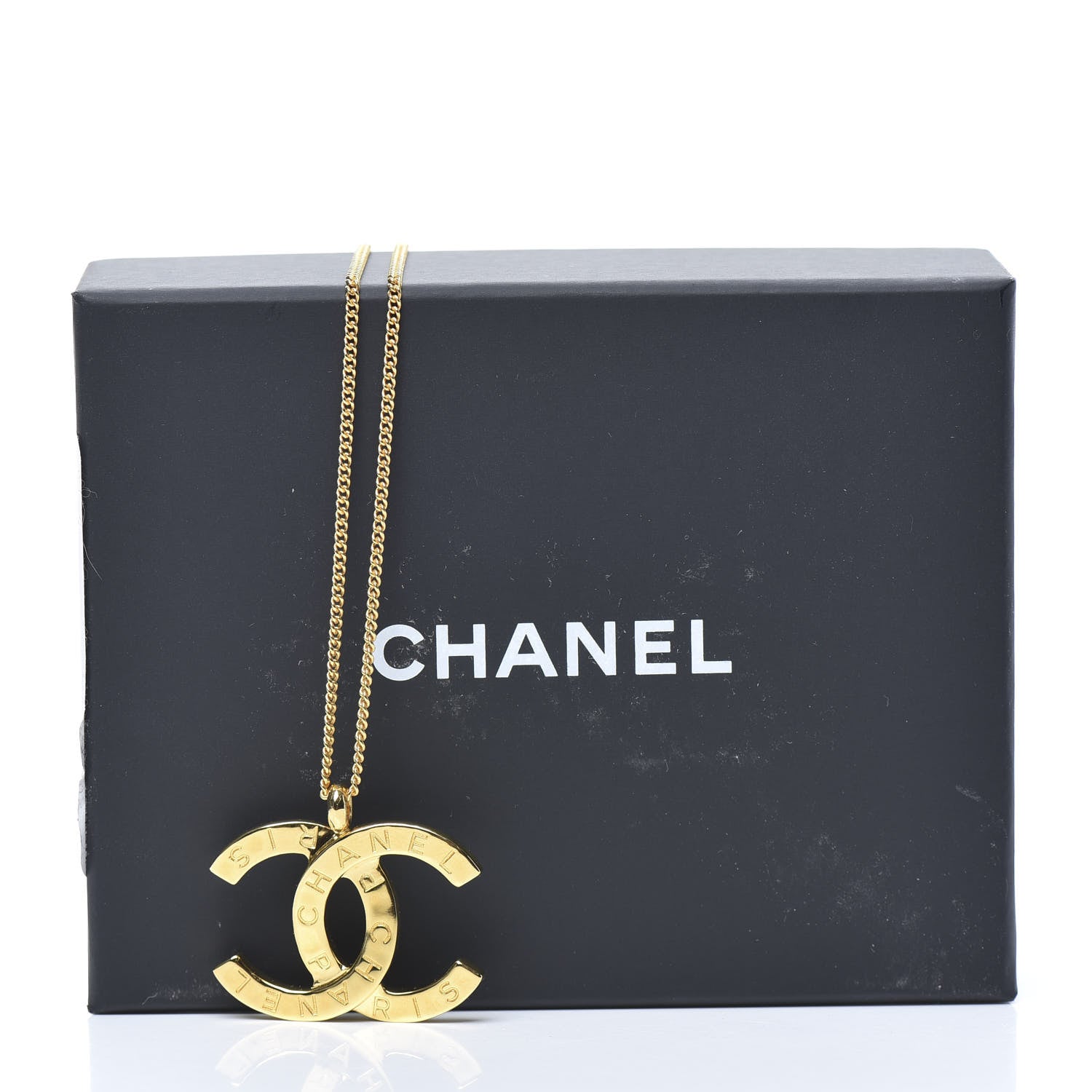 Chanel Metal CC Paris Button Necklace Gold 5 of 5