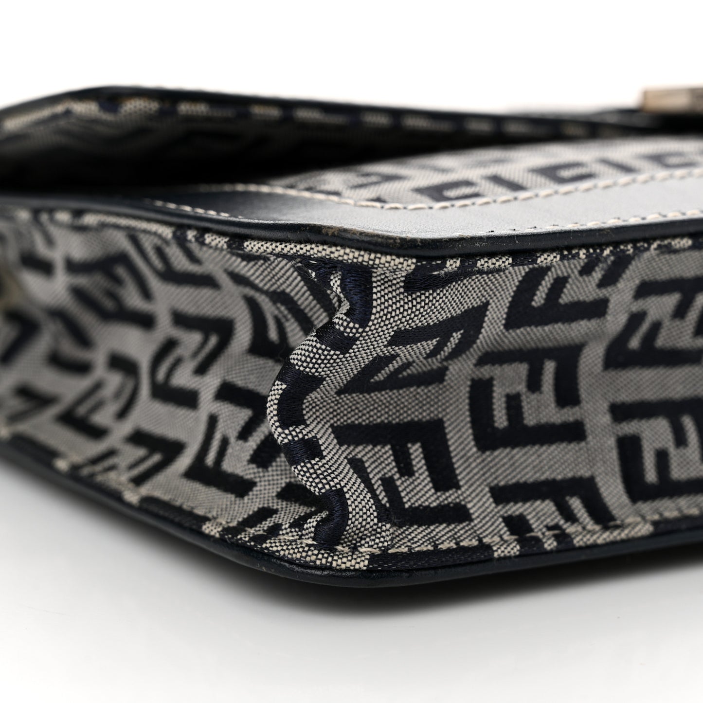 Zucchino Baguette Shoulder Bag Navy