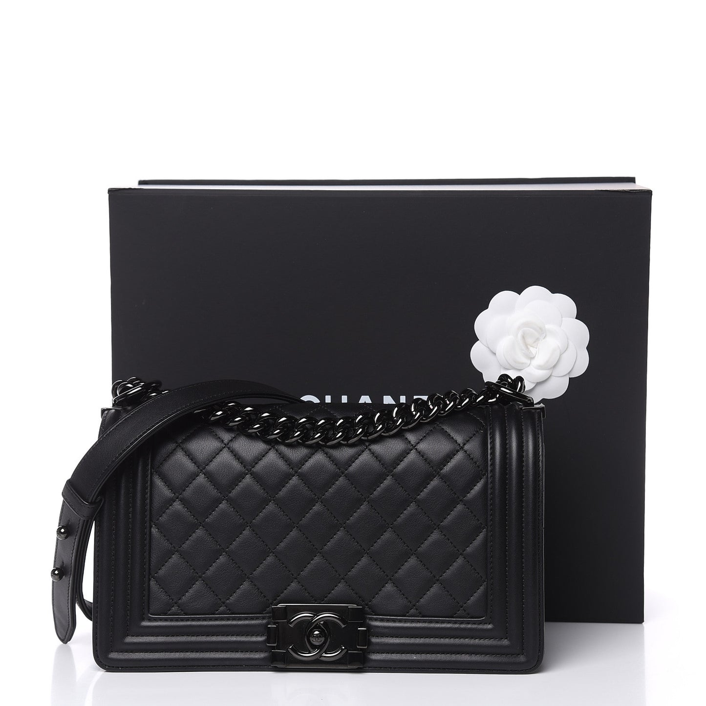 Calfskin Quilted Medium Boy Flap So Black