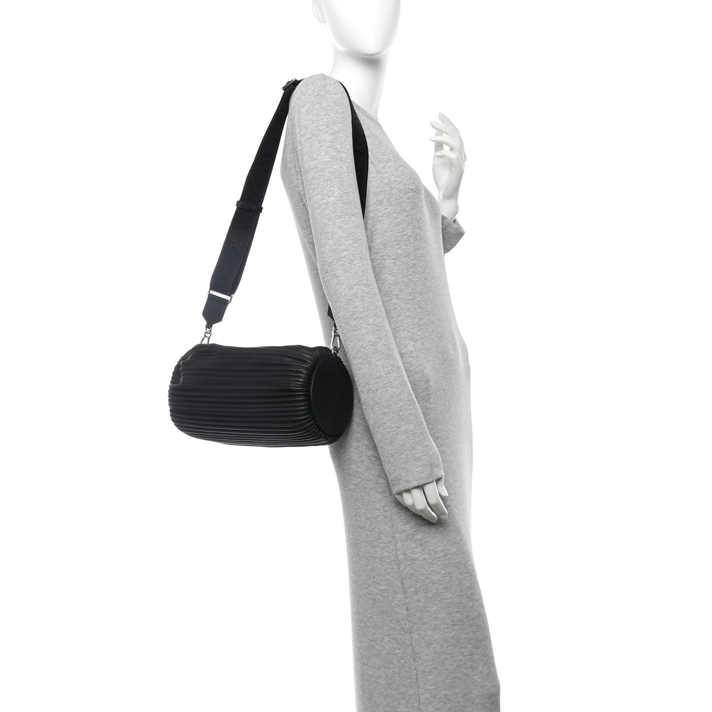 Lambskin Pleated Bracelet Large Pouch shoulder Bag Black