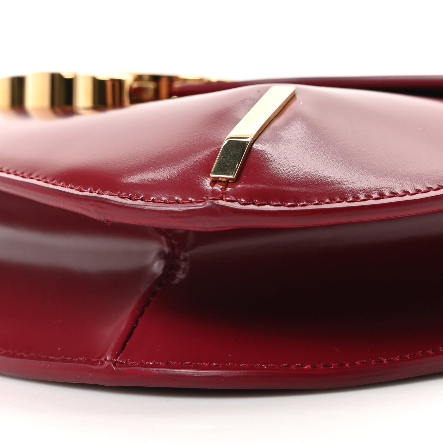 Shiny Calfskin Chain Besace Triomphe Carmin