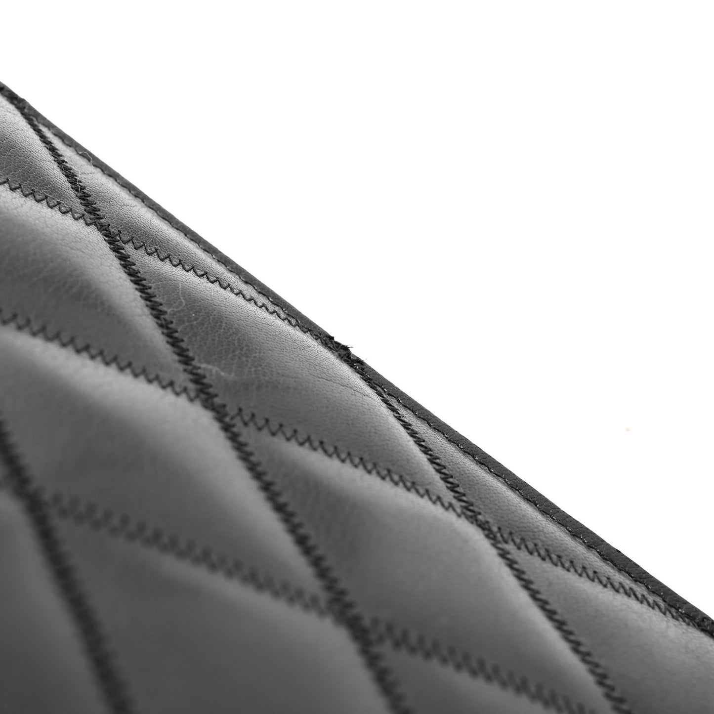 Goatskin Diamond Quilted GV3 Medium Pouch Black