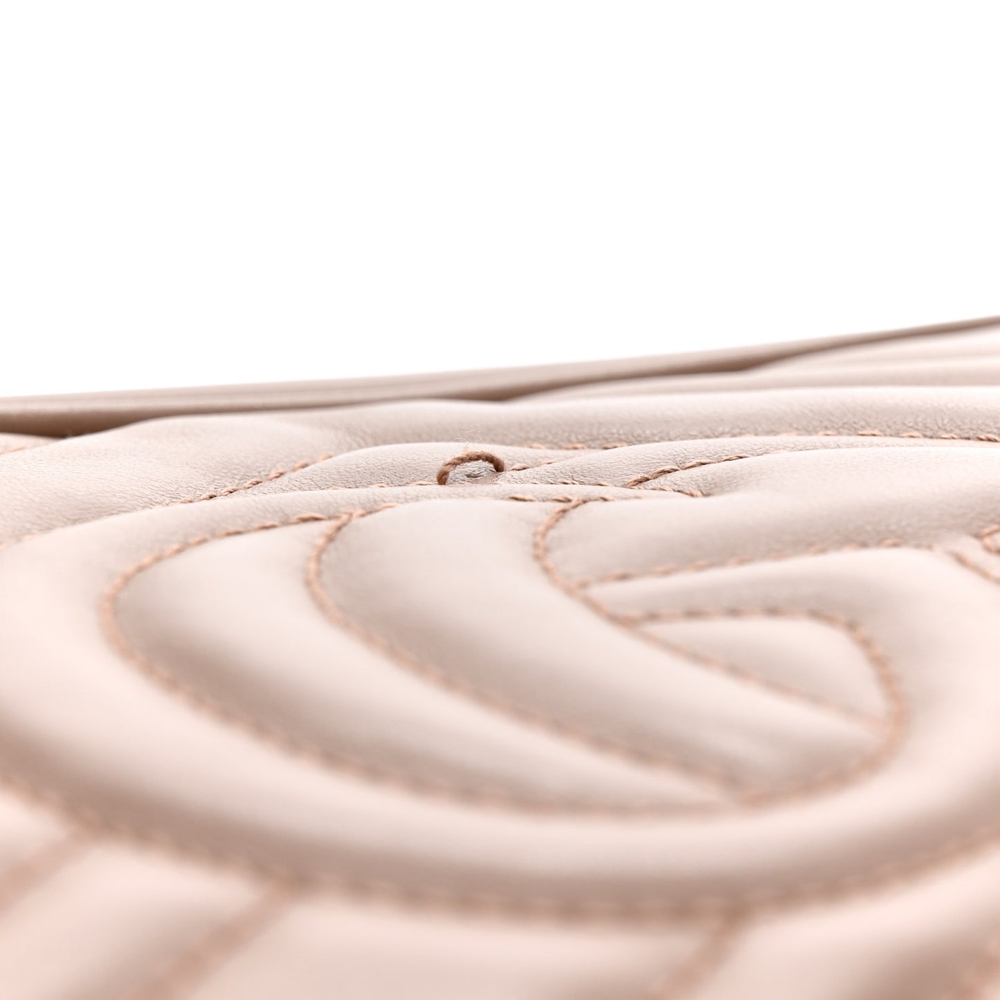 Calfskin Matelasse Small GG Marmont Chain Shoulder Bag Porcelain Rose