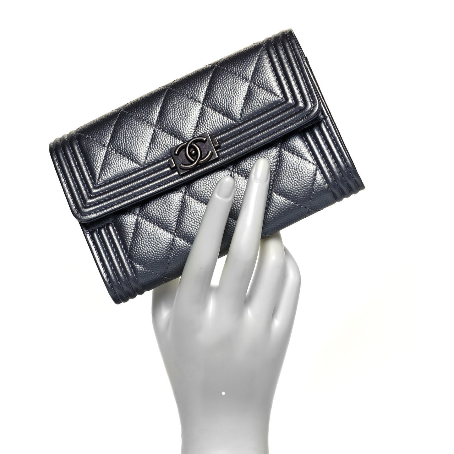 Metallic Caviar Quilted Medium Boy Flap Wallet Silver