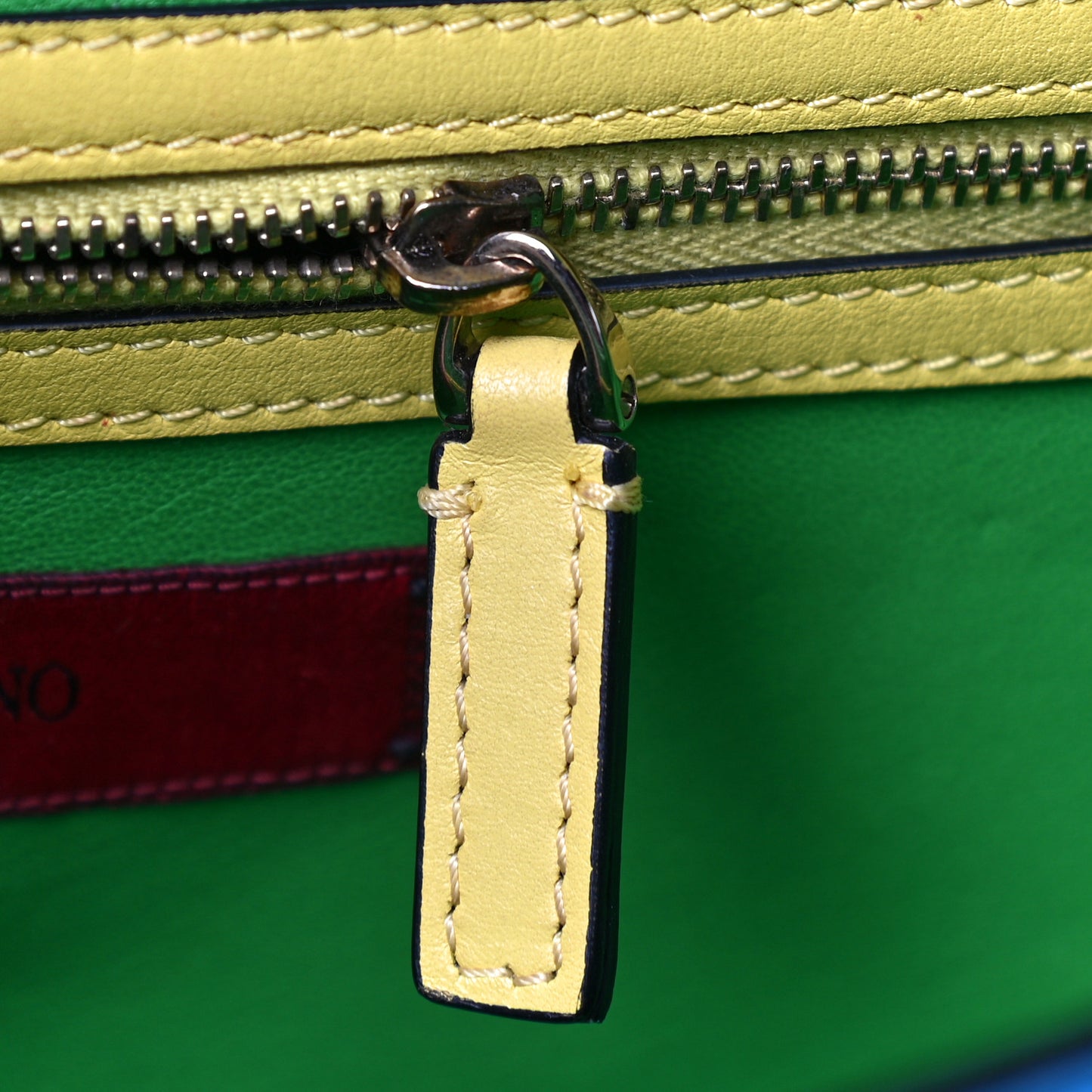 Vitello 1973 Medium Glam Lock Rockstud Flap Multicolor