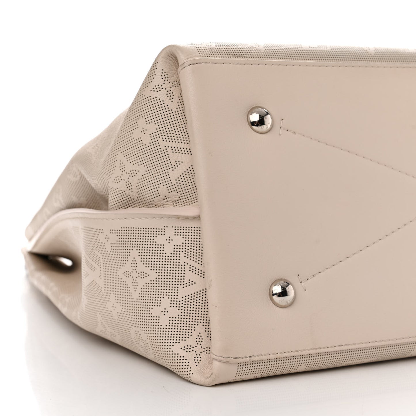 Reverse Mahina Carmel Hobo Quartz White