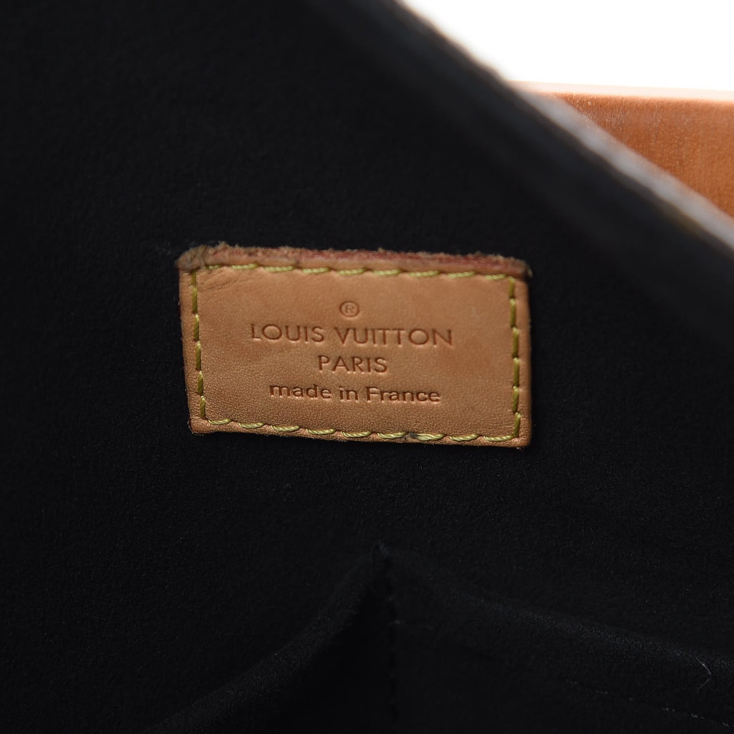 Monogram Gaia Black