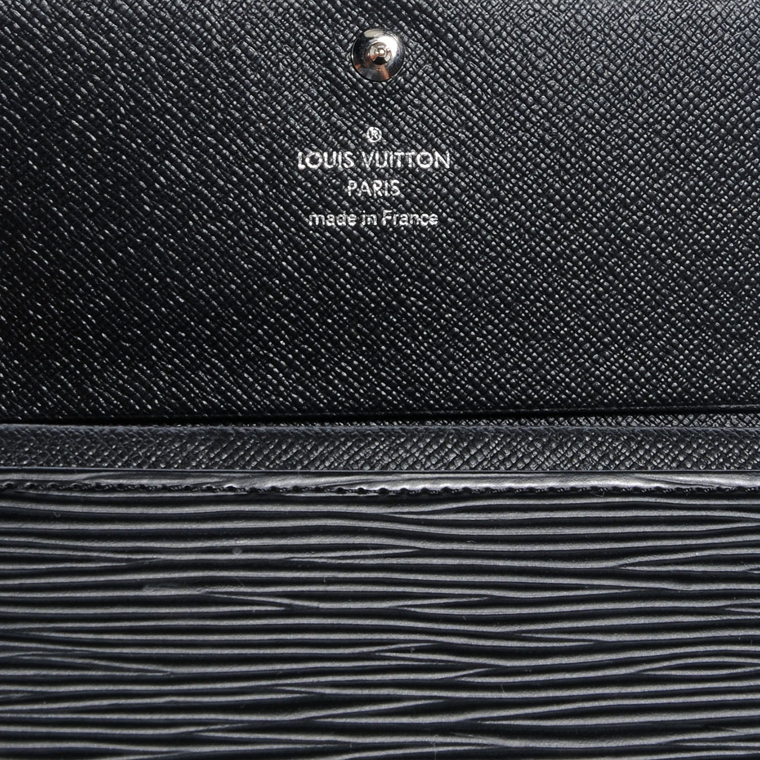 Louis Vuitton Epi Tresor Wallet Black 7 of 8