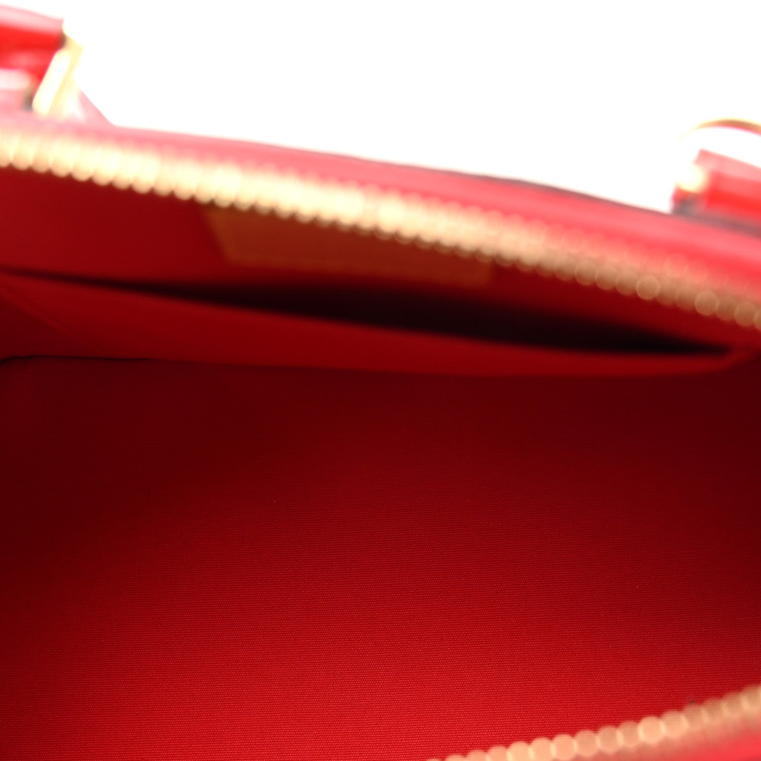 Louis Vuitton Vernis Alma BB Pomme D'Amour 5 of 10