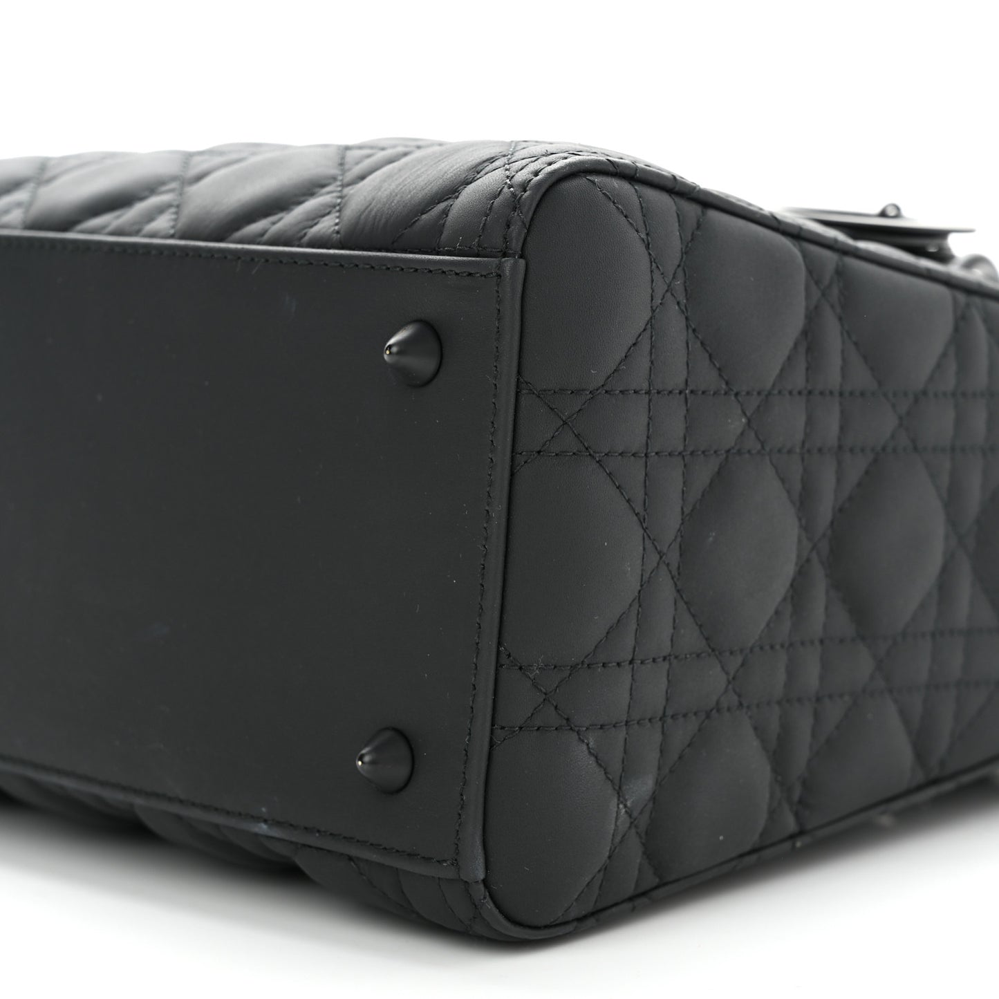 Ultra Matte Calfskin Cannage Medium Lady Dior Black