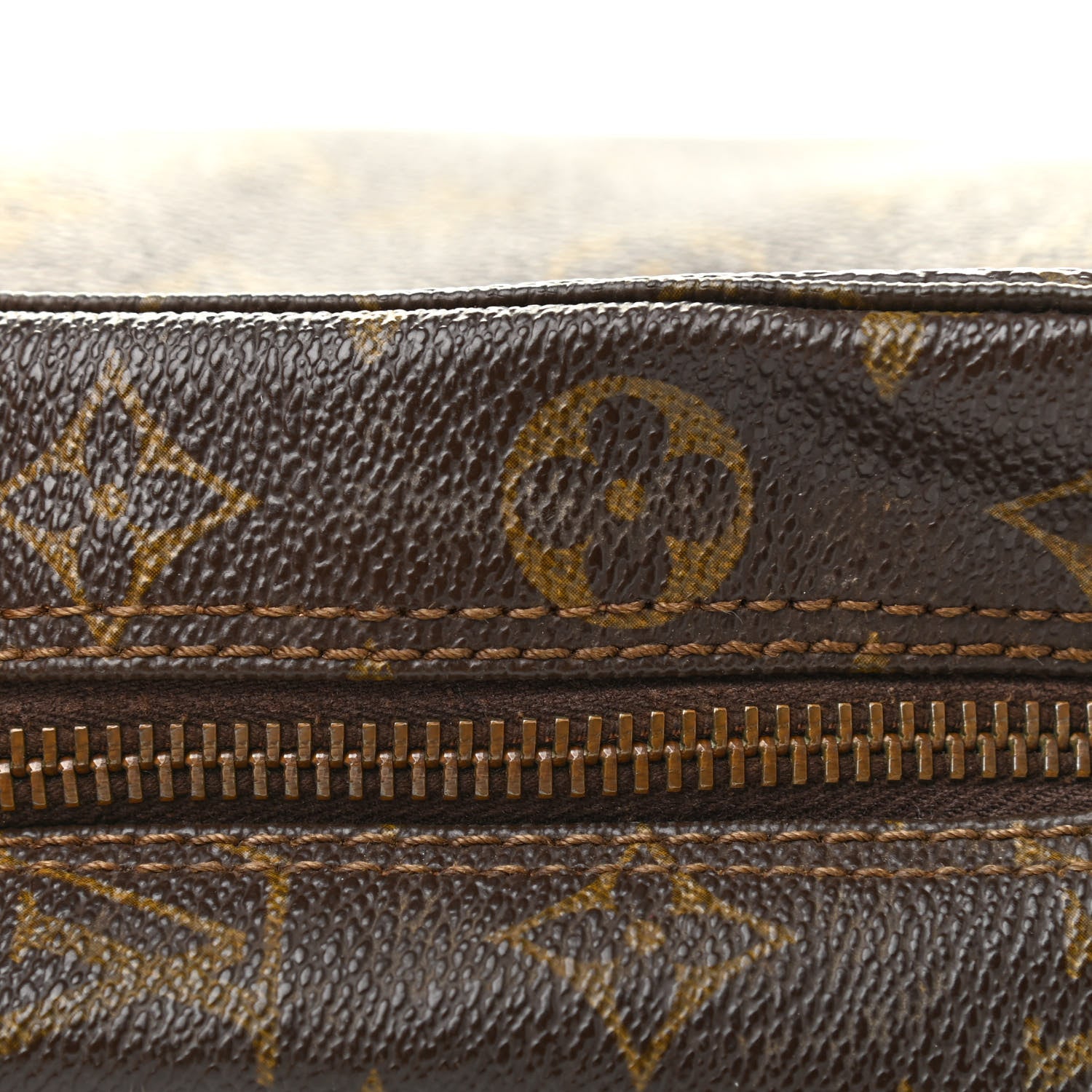 Louis Vuitton Monogram Trousse Toilette 28 10 of 10
