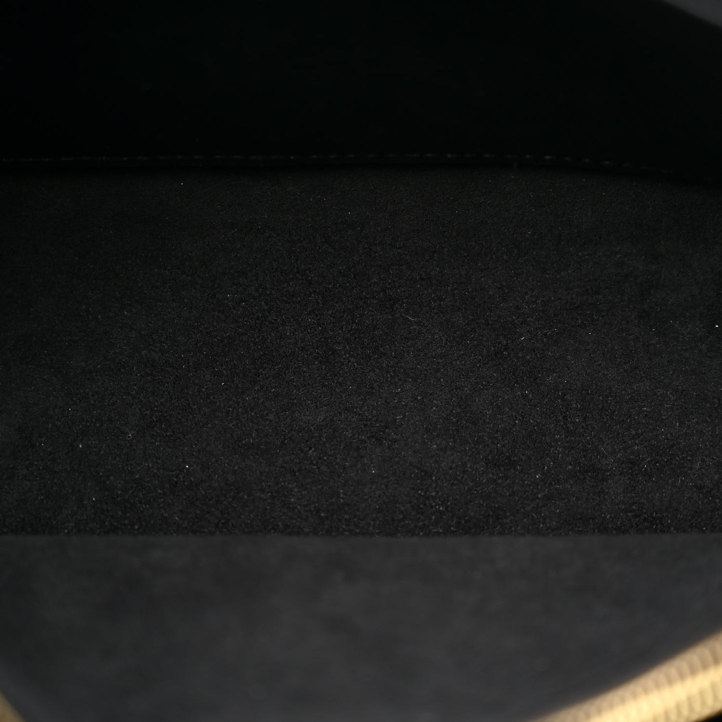 Monogram Double V Black