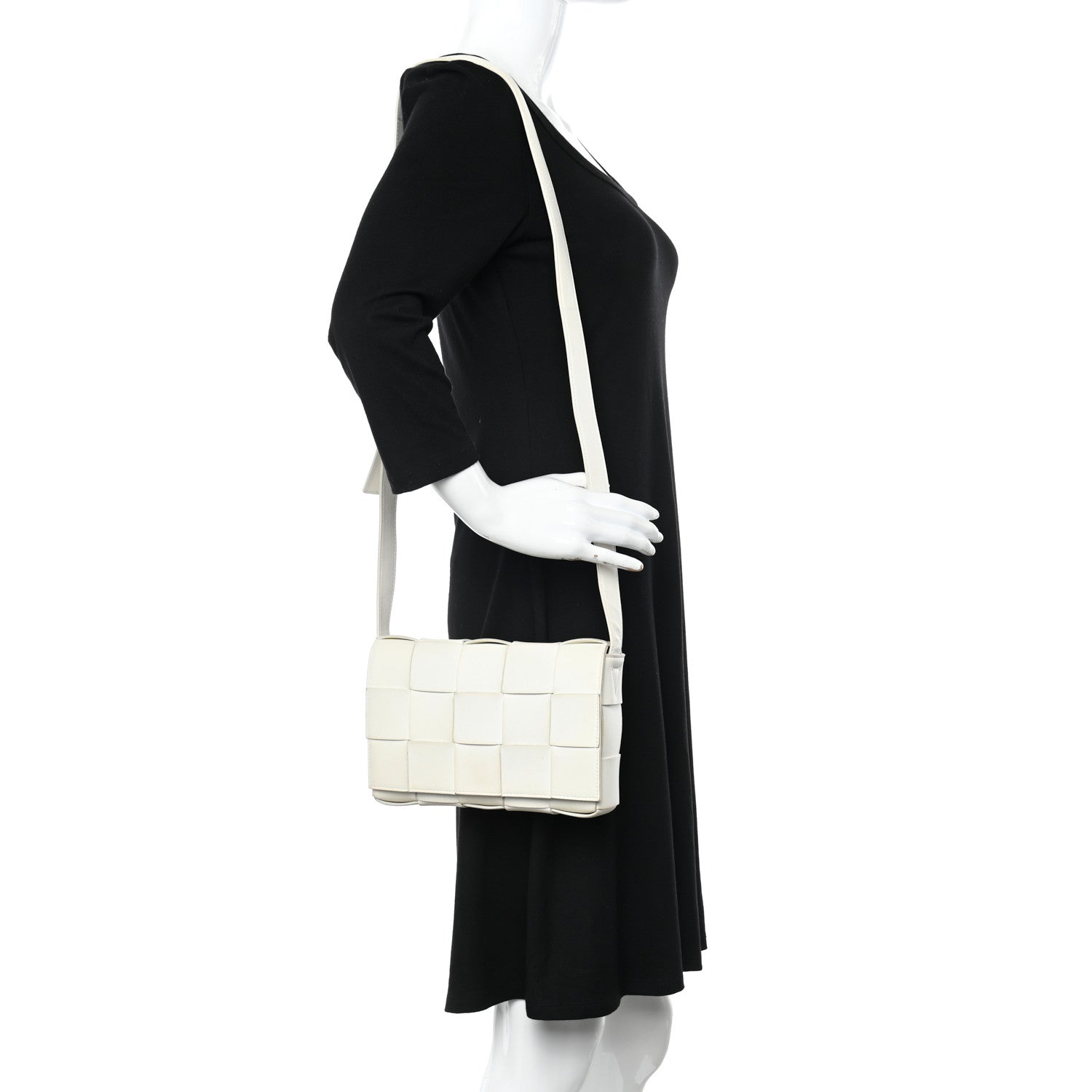 Bottega Veneta Lambskin Maxi Intrecciato Cassette Crossbody Bag White 2 of 12