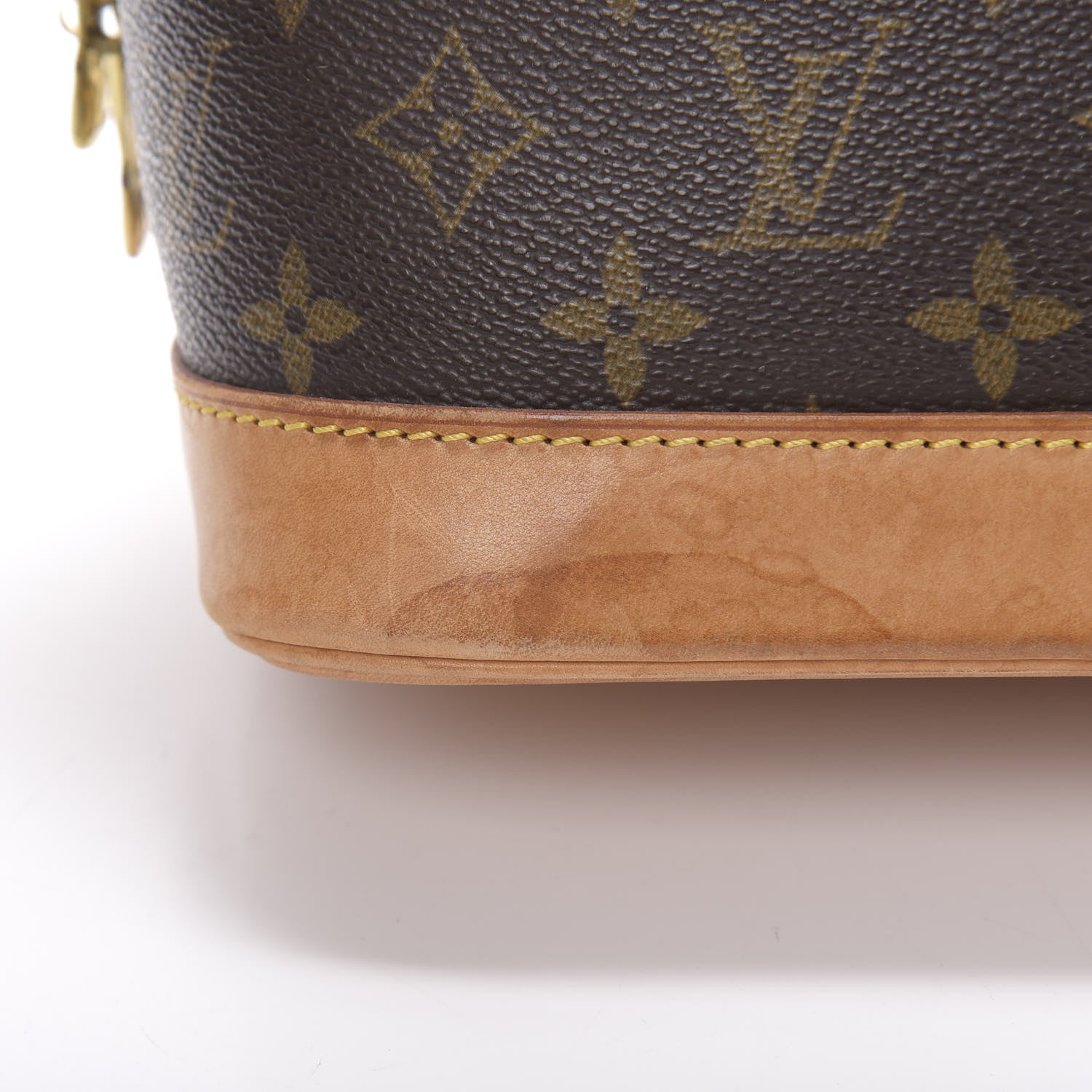 Louis Vuitton Monogram Alma PM 17 of 20