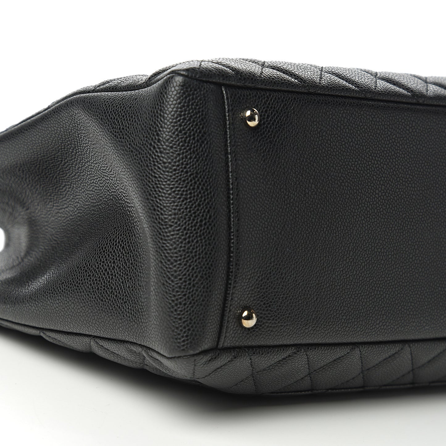 Caviar Quilted XL Grand Shopping Tote GST Black