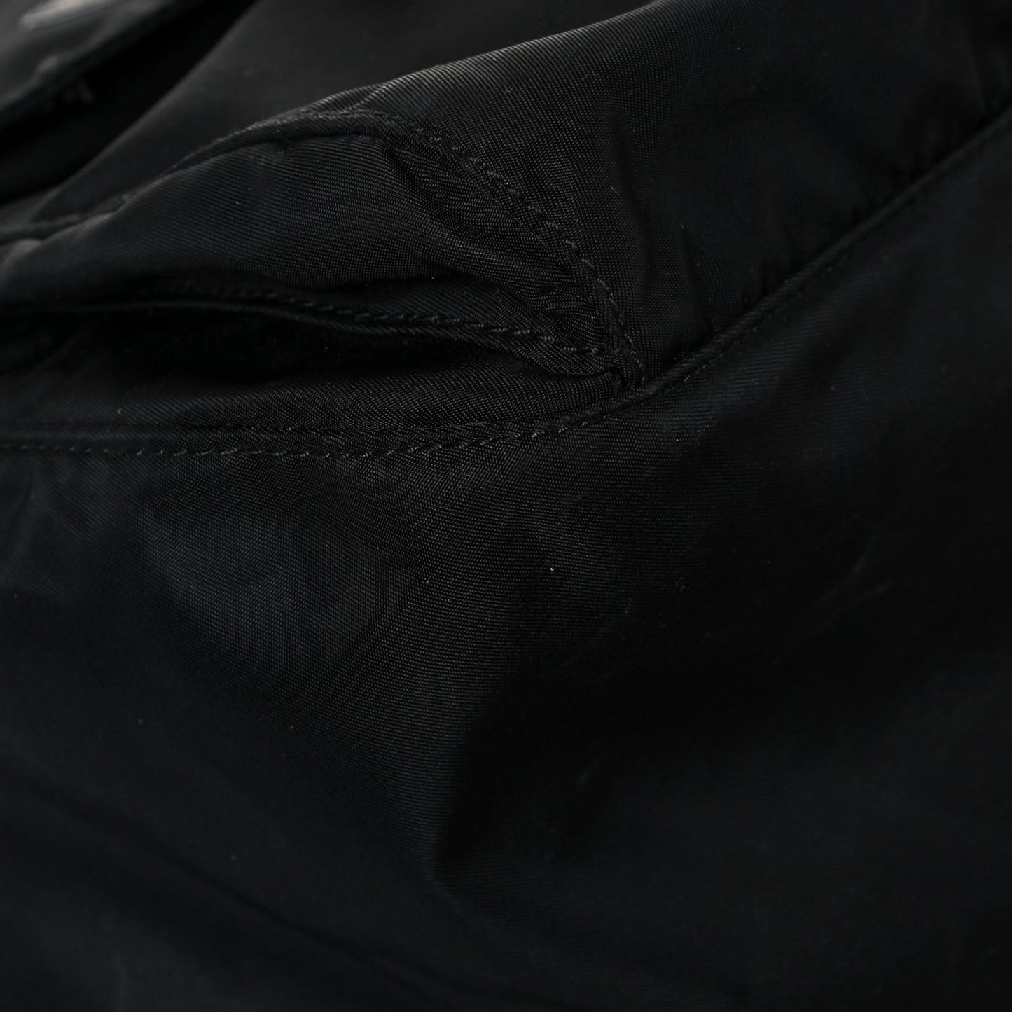 Nylon Vela Messenger Bag Black