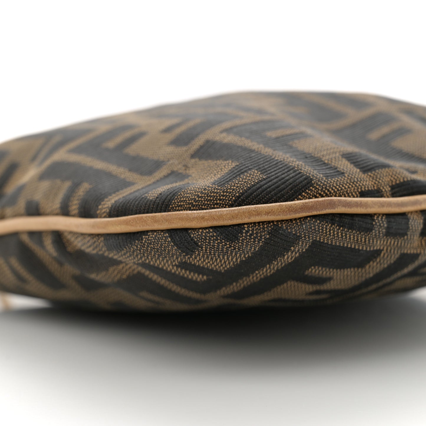 Zucca Small Oyster Tobacco Beige