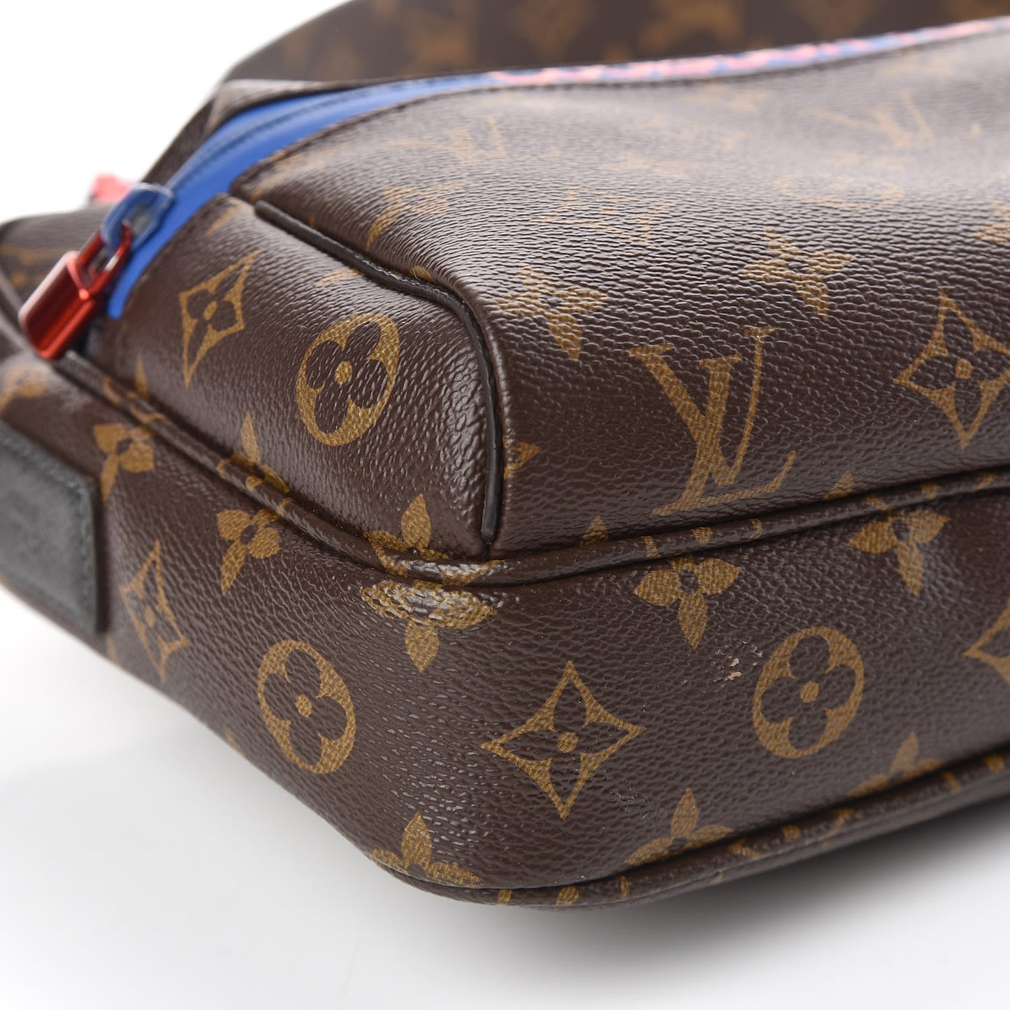 Monogram Outdoor Messenger PM