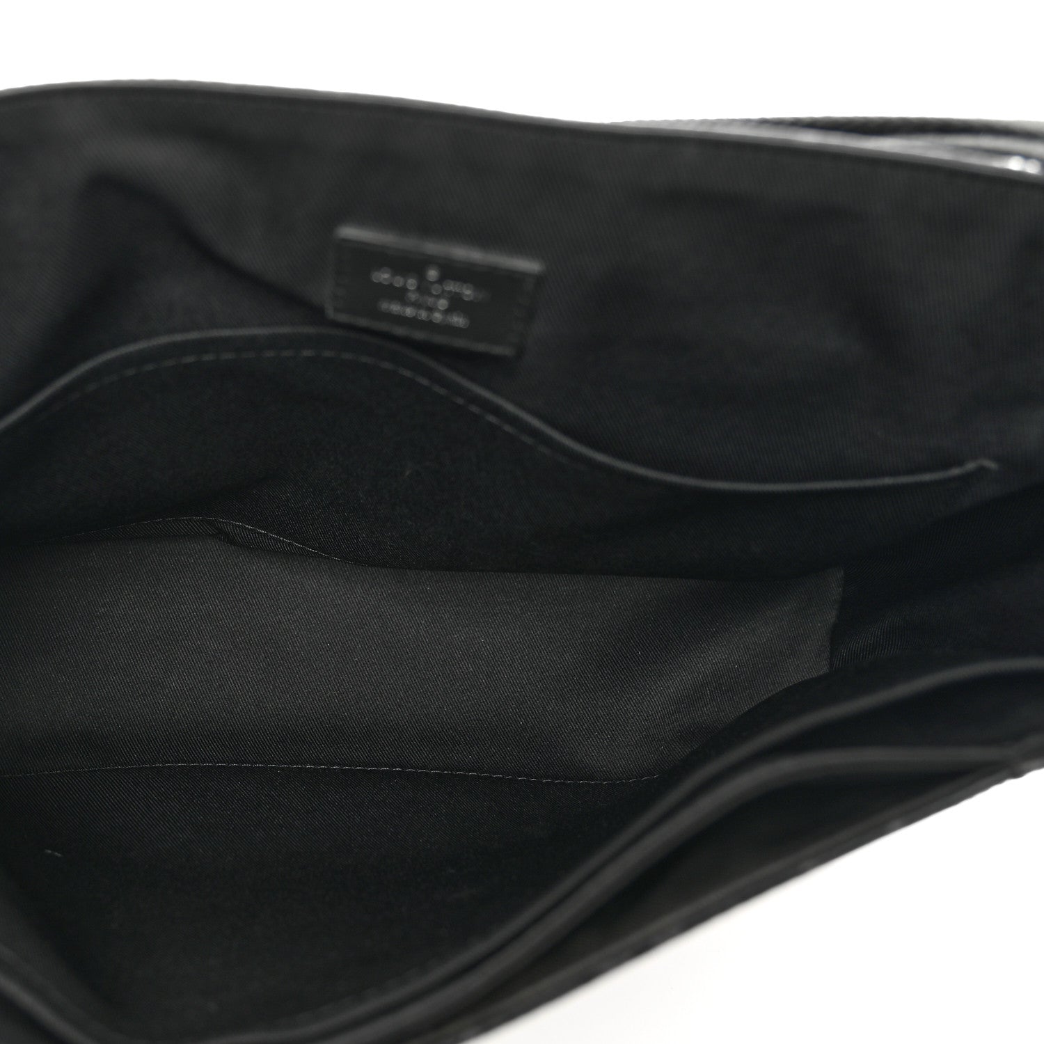 Louis Vuitton Monogram Eclipse District MM 5 of 12