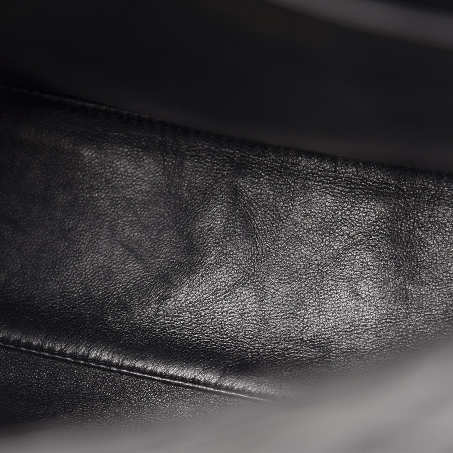 Caviar Quilted Jumbo Kelly Flap Black