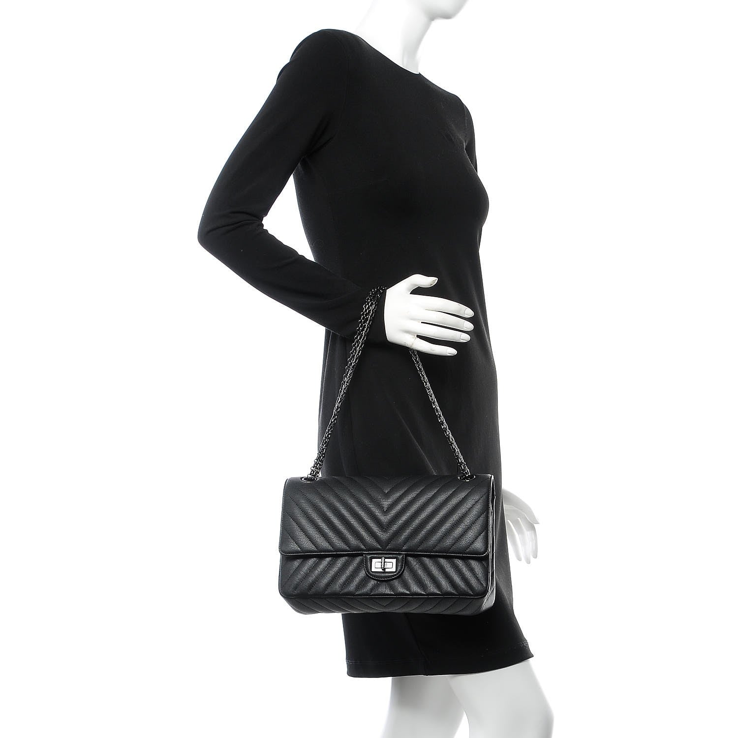 Chanel Sheepskin Chevron Quilted 2.55 Reissue 226 Flap So Black 3 of 9
