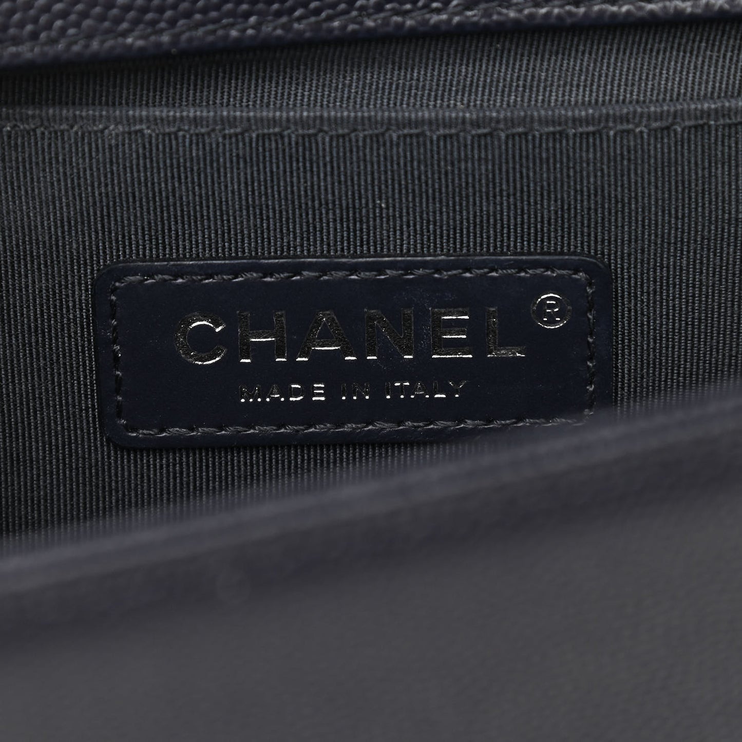 Caviar Chevron Quilted Medium Boy Flap Black