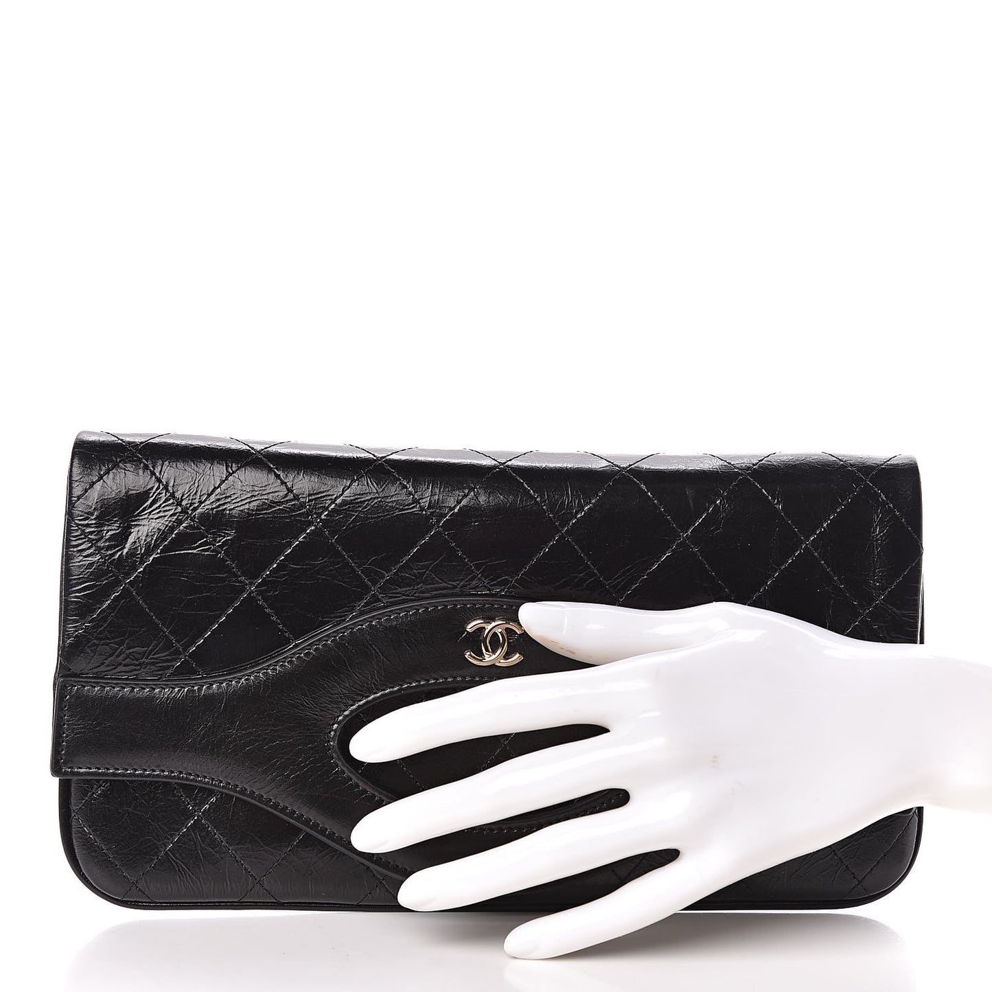 Shiny Crumpled Calfskin Small 31 Pouch Black