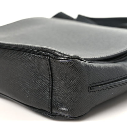 Louis Vuitton Taiga Roman PM Messenger Black 9 of 10