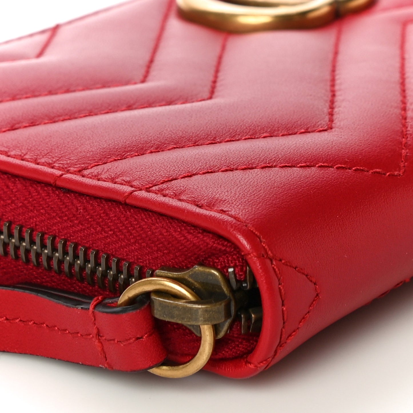 Calfskin Matelasse GG Marmont Zip Around Wallet Hibiscus Red