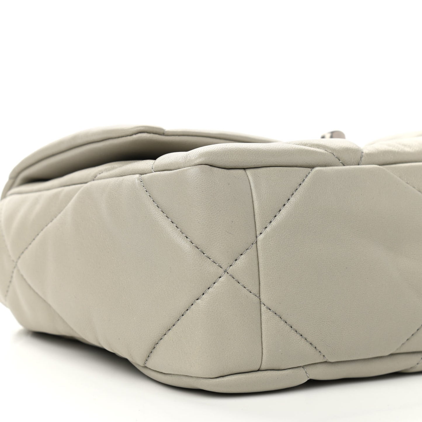 Lambskin Quilted Medium Chanel 19 Flap Grey