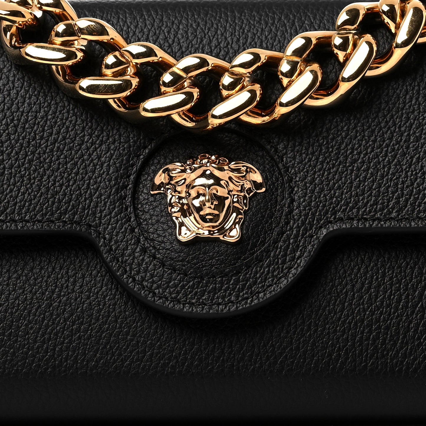 Grained Calfskin La Medusa Wallet On Chain Black