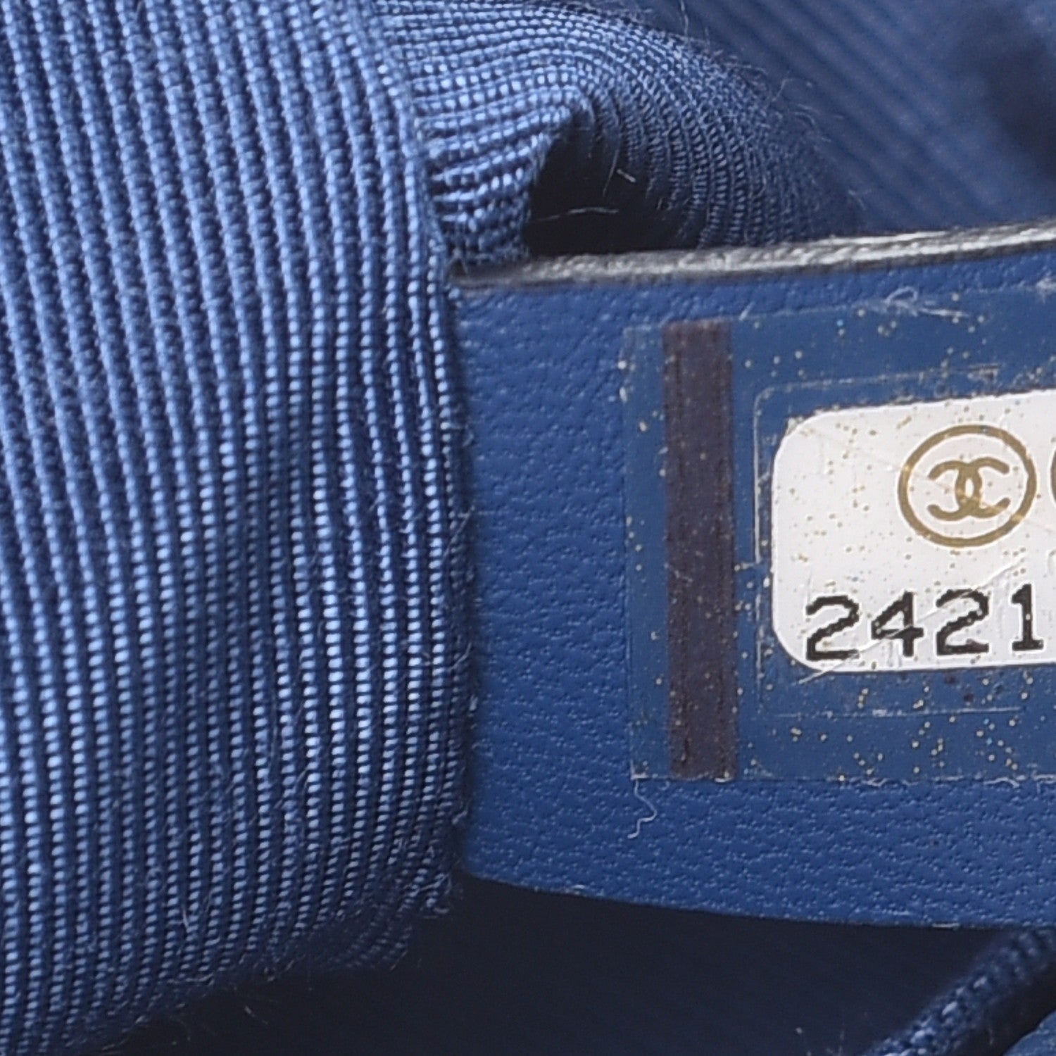 Chanel Caviar Quilted Medium Boy Flap Dark Blue 7 of 8