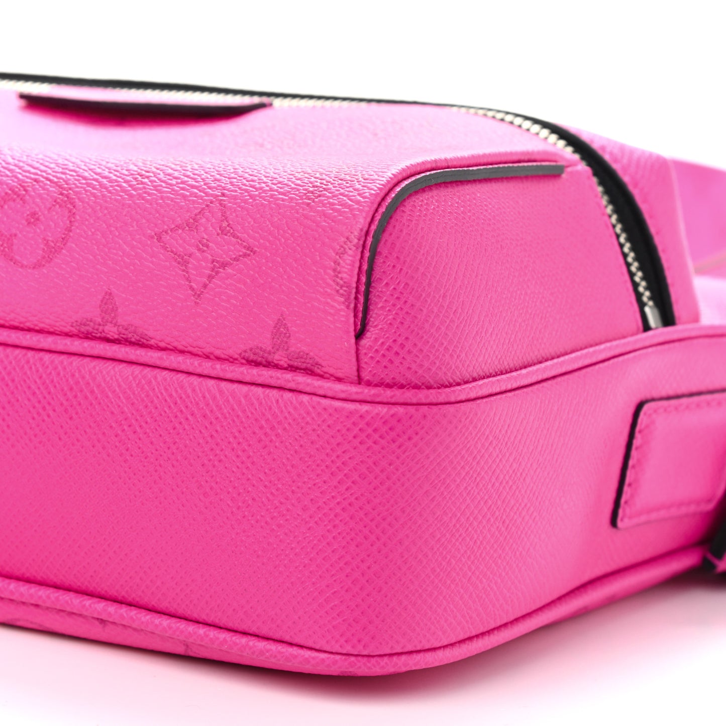 Taigarama Outdoor Messenger Fuchsia