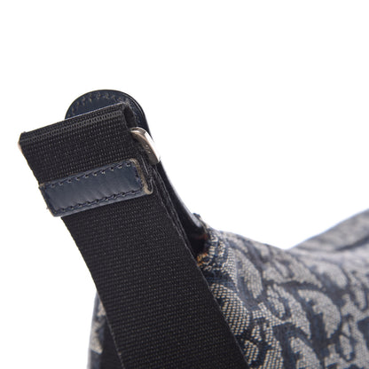 Christian Dior Monogram Messenger Navy 19 of 20
