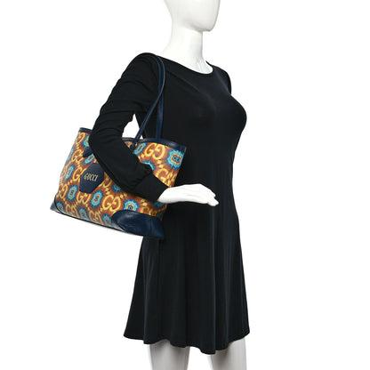 Gucci GG Supreme Kaleidoscope Calfskin Script Logo Gucci 100 Tote Bag Blue Orange Multicolor Blue Agata 2 of 8
