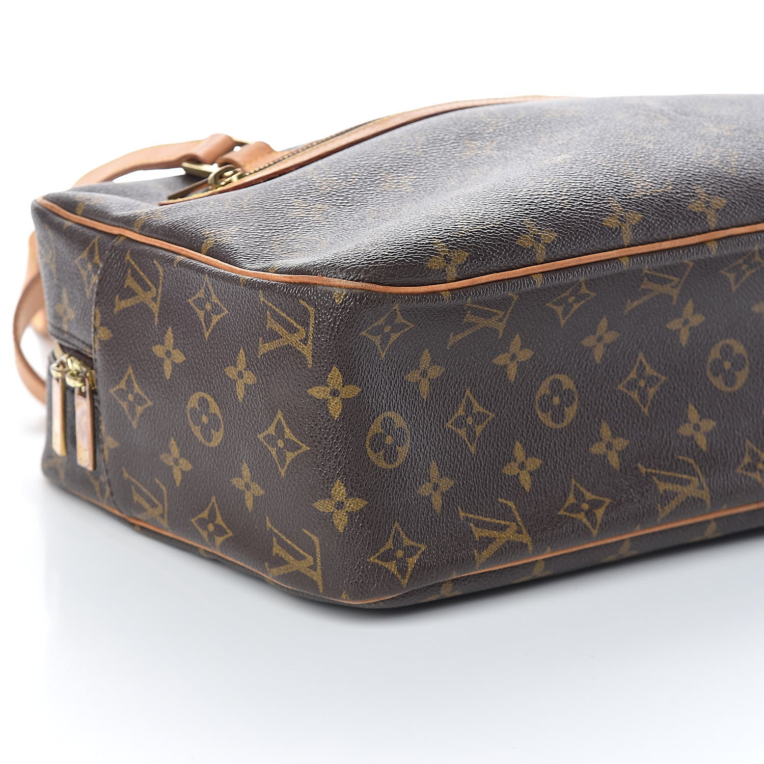 Louis Vuitton Monogram Cite GM 8 of 16