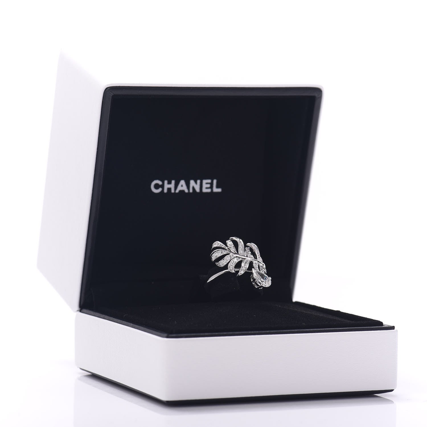 Chanel 18K White Gold Diamond Plume De Ring 53 6.25 6 of 6