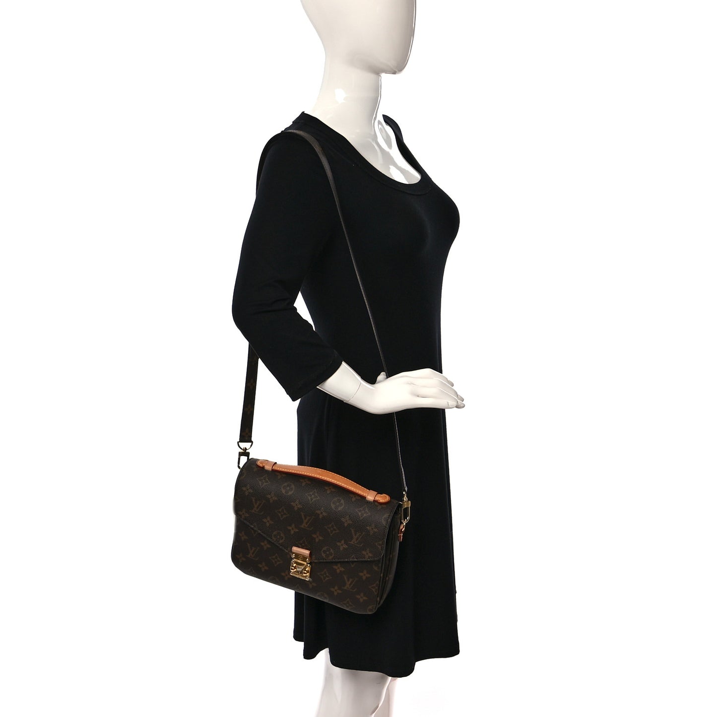 Monogram Pochette Metis