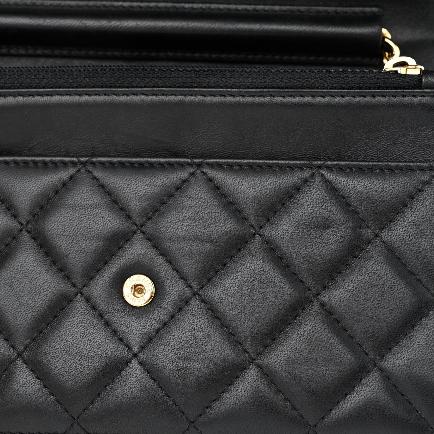 Lambskin Quilted Wallet On Chain WOC Black